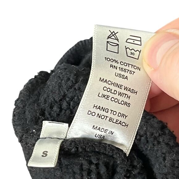 Welcome to my closet! - Picture 8 of 10